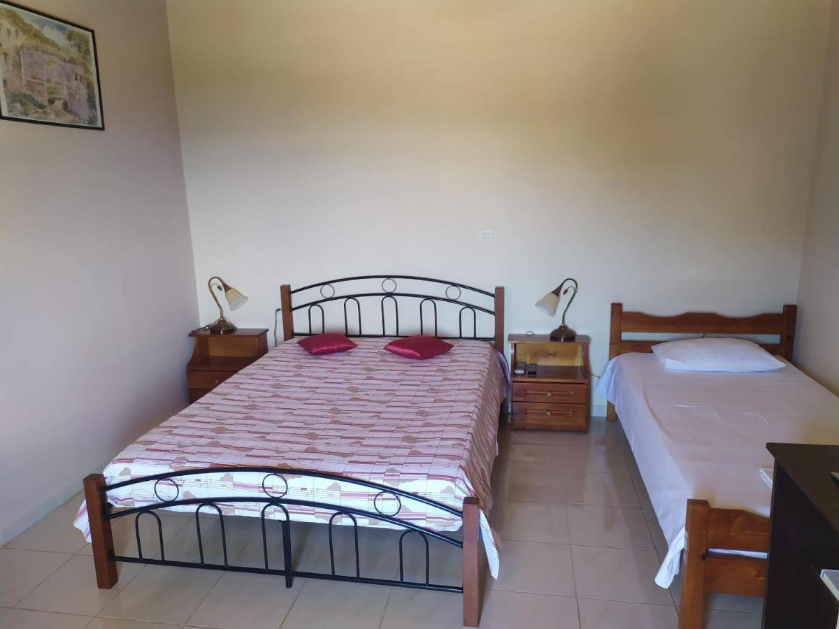 Toulatos Pantelis Apartment Poulata Ngoại thất bức ảnh