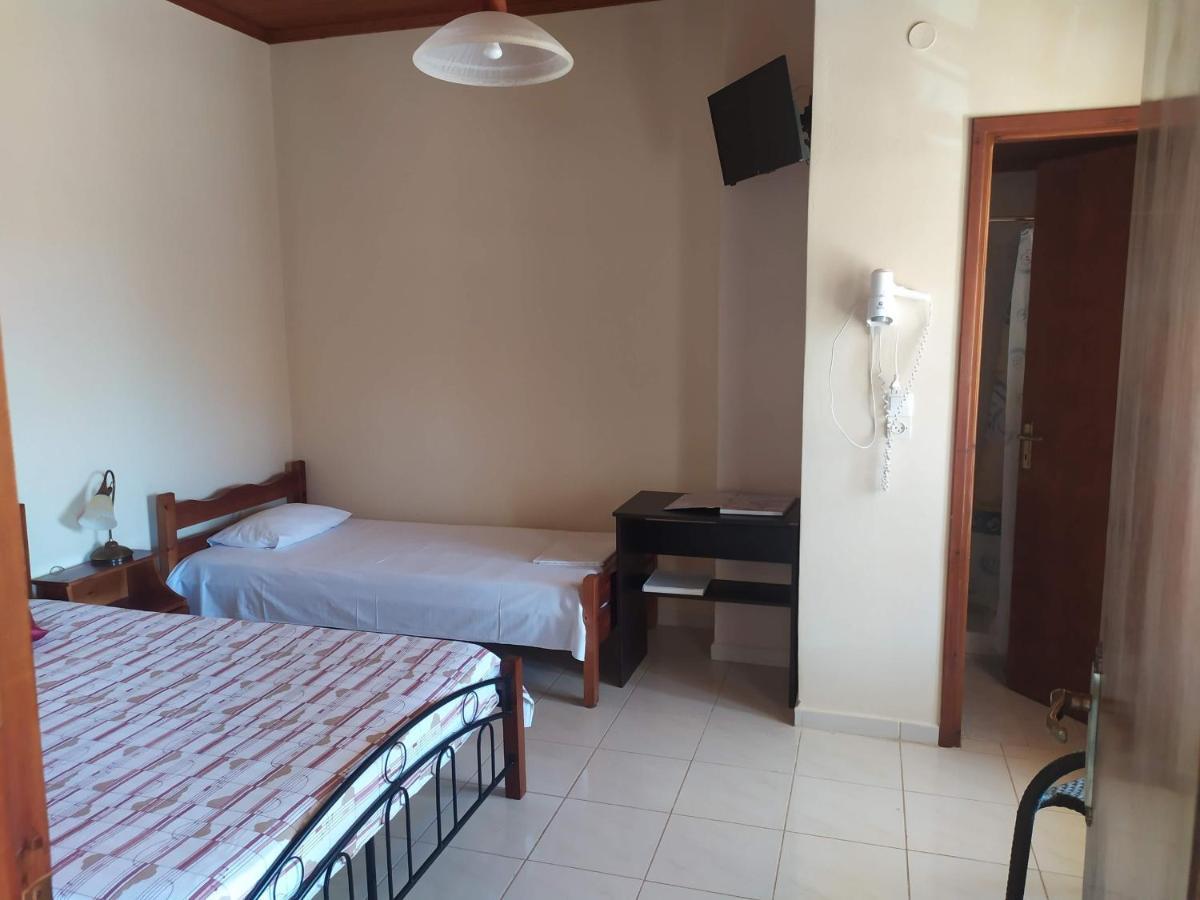 Toulatos Pantelis Apartment Poulata Ngoại thất bức ảnh