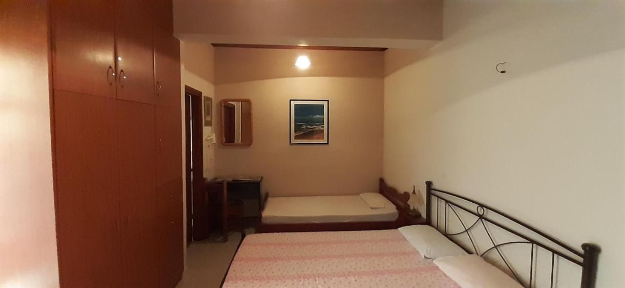 Toulatos Pantelis Apartment Poulata Ngoại thất bức ảnh