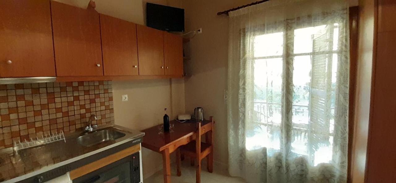 Toulatos Pantelis Apartment Poulata Ngoại thất bức ảnh