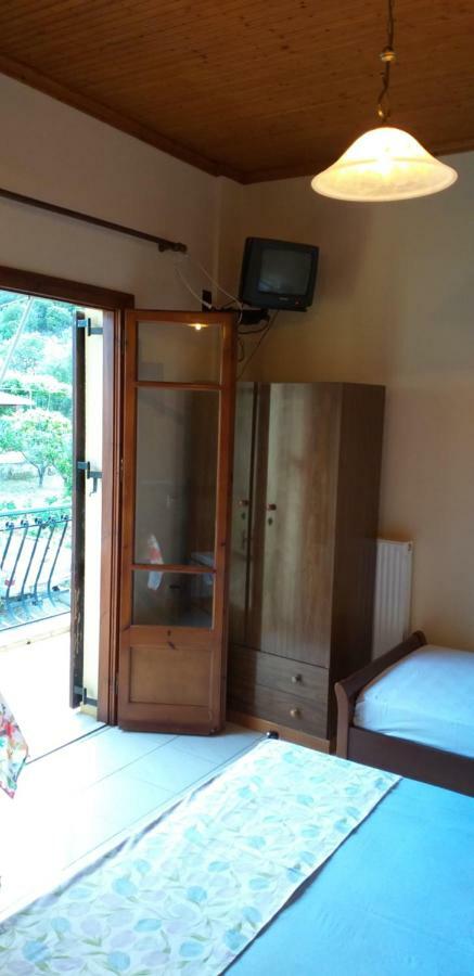 Toulatos Pantelis Apartment Poulata Ngoại thất bức ảnh