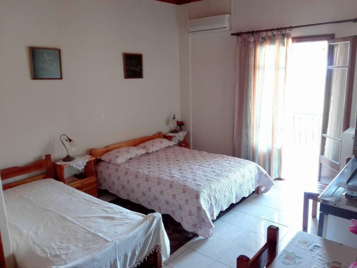 Toulatos Pantelis Apartment Poulata Ngoại thất bức ảnh